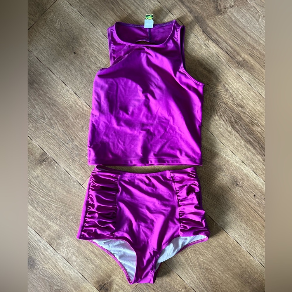 Kortni Jeane size small 2 piece